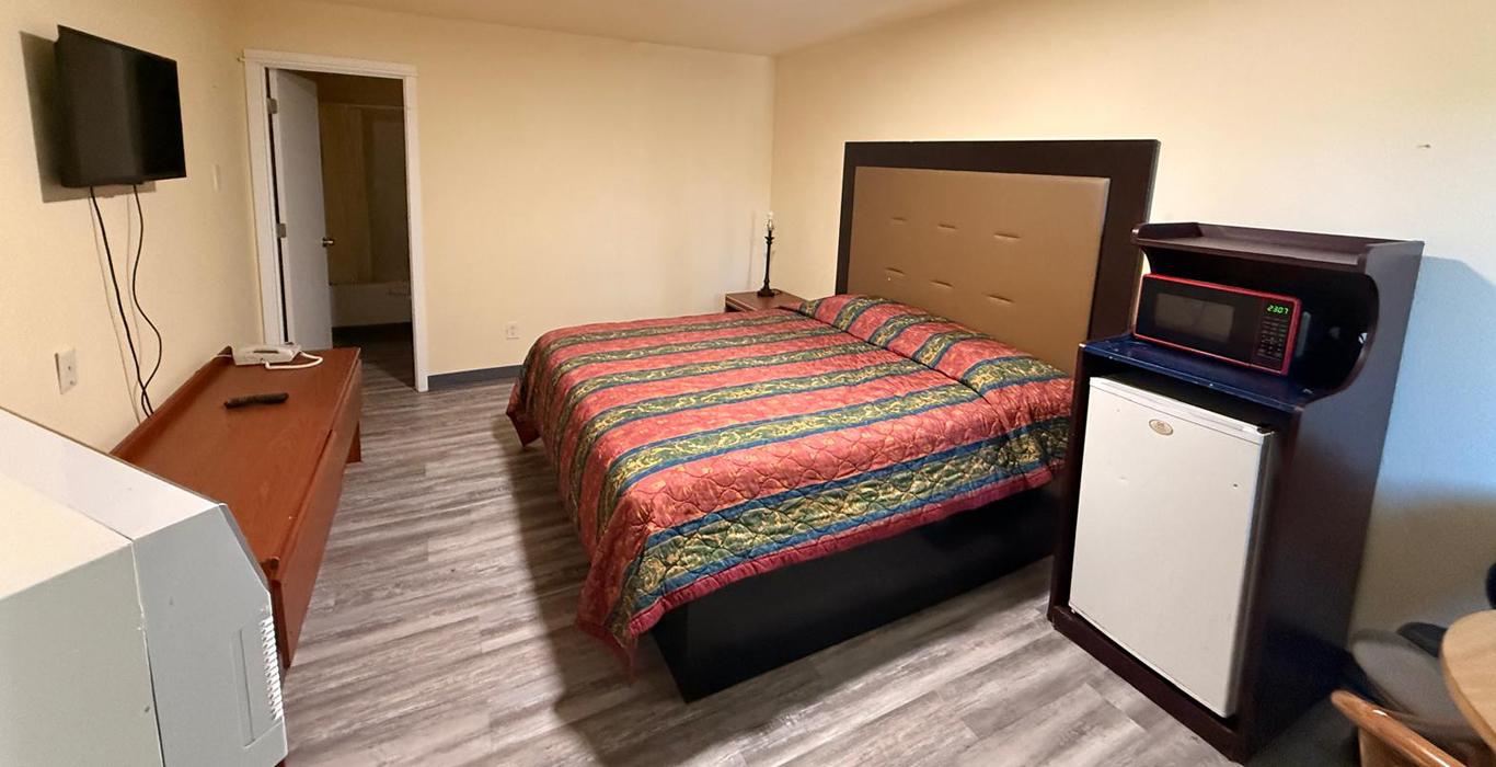 Golden Knight Luxury Room
